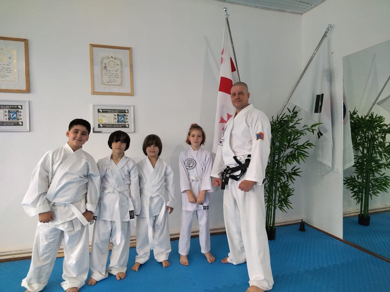 Kai Hacker with the first student group in Kutaisi